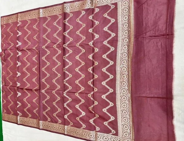 Raspberry_Glace_Butter_Silk_Premium_&_Elegant_Zari_Weaving_Unstitched_Suit_Set_With_Dupatta_For_Women