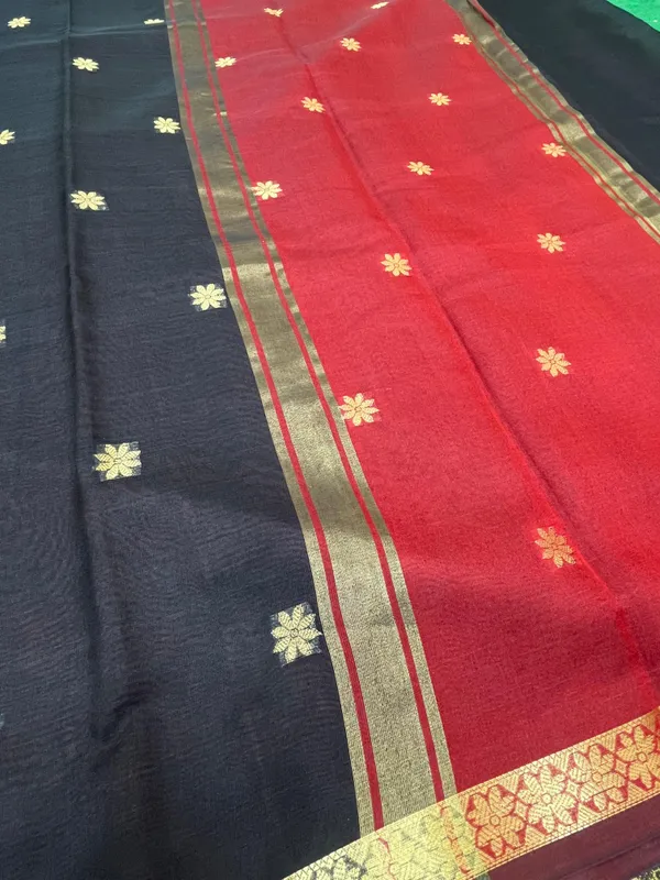 Black_And_Maroon_Banarasi_Cotton_Silk_Premium_&_Elegant_Zari_Weaving_Saree_With_Unstitched_Blouse_For_Women