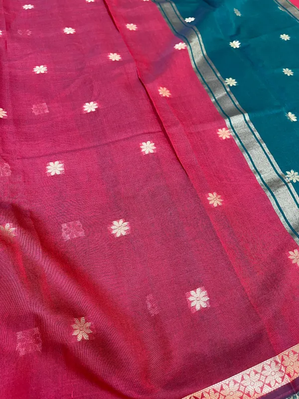 Maroon_And_Green_Banarasi_Cotton_Silk_Premium_&_Elegant_Zari_Weaving_Saree_With_Unstitched_Blouse_For_Women