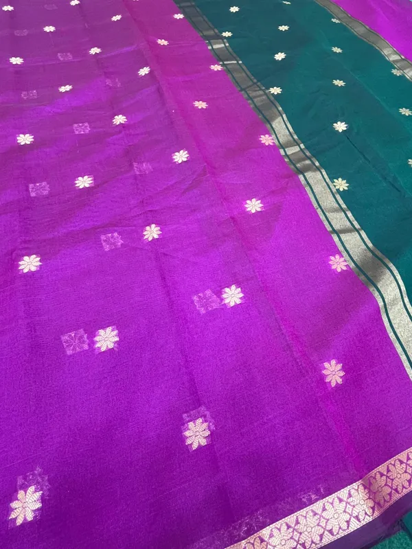 Magenta_And_Green_Banarasi_Cotton_Silk_Premium_&_Elegant_Saree_With_Unstitched_Blouse_For_Women
