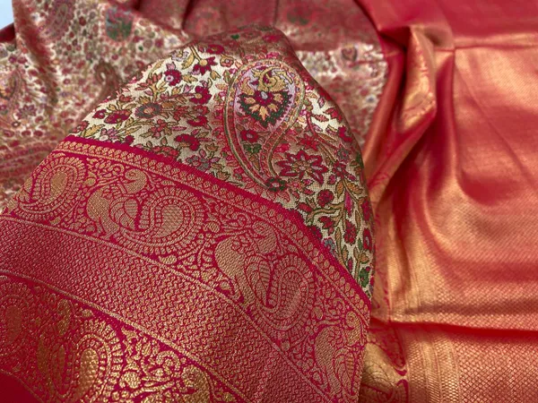 Gold_And_Red_Dharmavaram_Silk_Premium_&_Elegant_Zari_Weaving_Saree_With_Unstitched_Blouse_For_Women