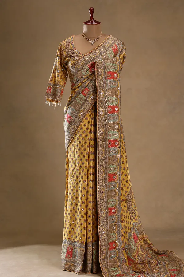 Light_Red_Printed_Crepe_Designer_Saree_with_Embroidered_Readymade_Blouse