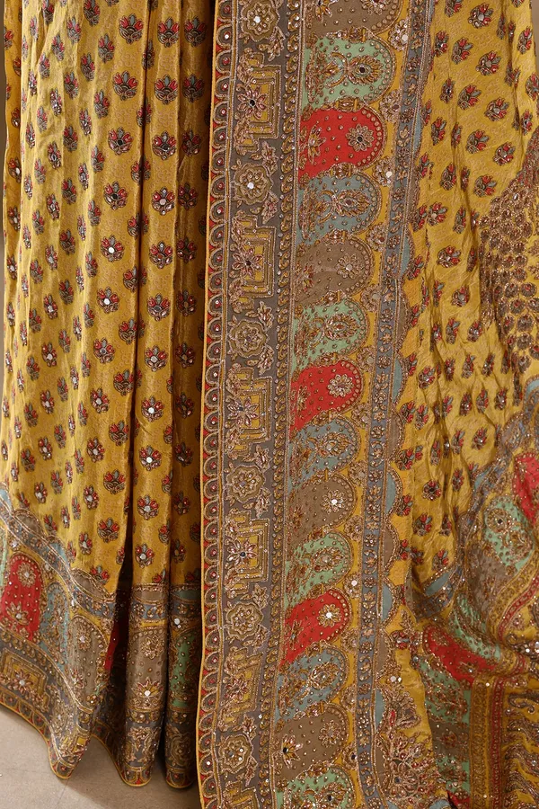 Light_Red_Printed_Crepe_Designer_Saree_with_Embroidered_Readymade_Blouse