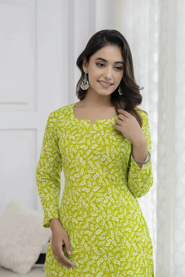 Green_Cotton_Blend_Printed_Kurti_|_For_Women