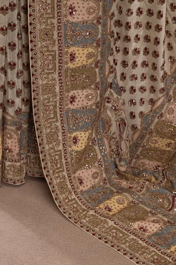 Elegant_Pastel_Green_Printed_Crepe_Saree_with_Embroidered_Ready-Made_Blouse