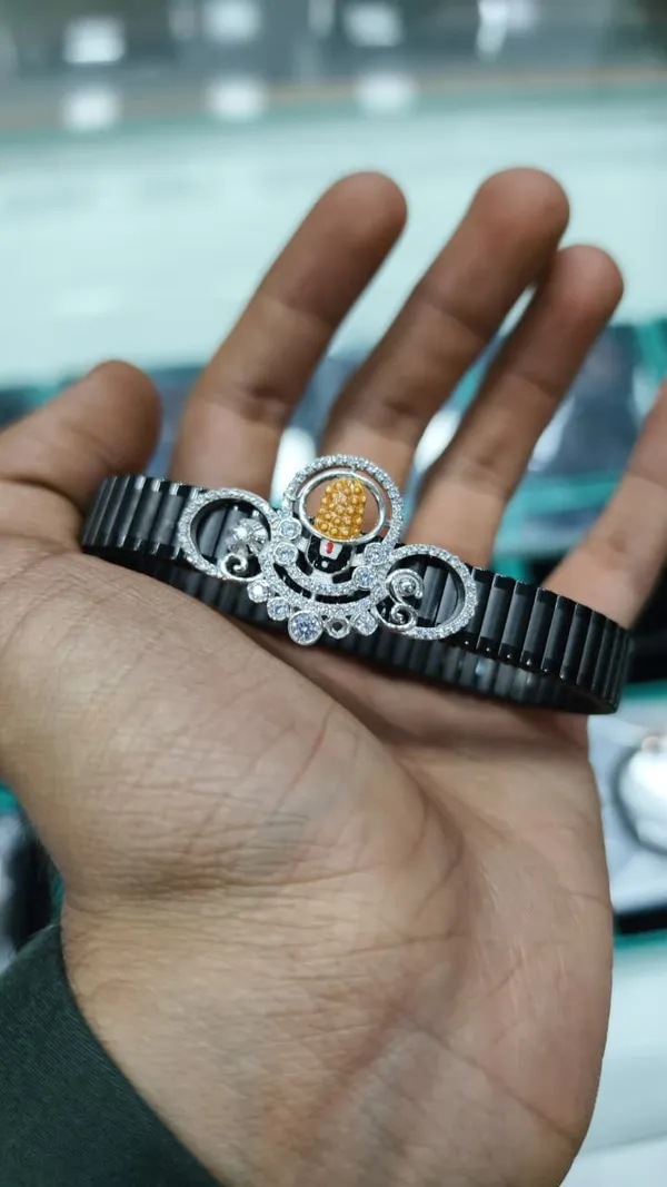 Black_And_Silver_Expandable_Bracelet_With_Orange_Crystal_Ornate_Centerpiece