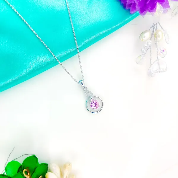 Pink_And_White_Elegant_Pink_Crystal_Circle_Pendant_Necklace