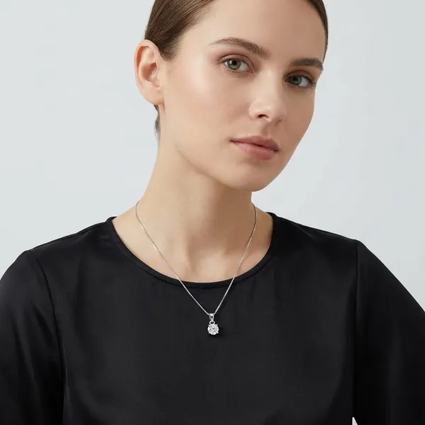 Silver_Elegant_Solitaire_Diamond_Pendant_Necklace_With_Sterling_Silver_Chain
