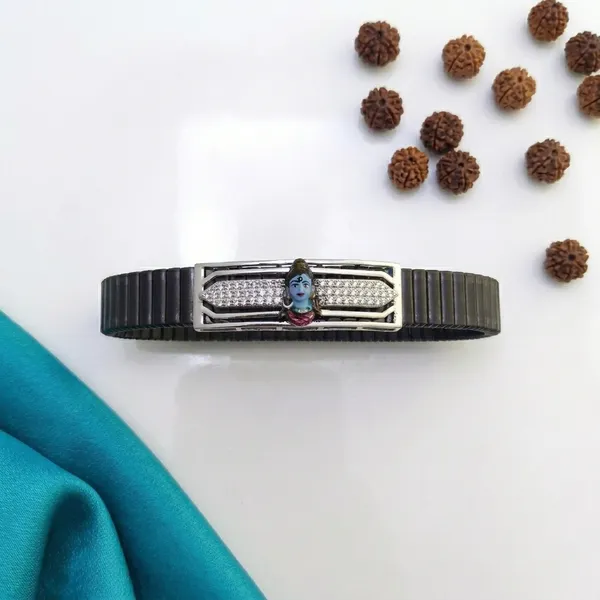 Black_And_Silver_Elegant_Rubber_Strap_Bracelet_With_Crystal_Skull_Embellishment_And_Silver_Detailing