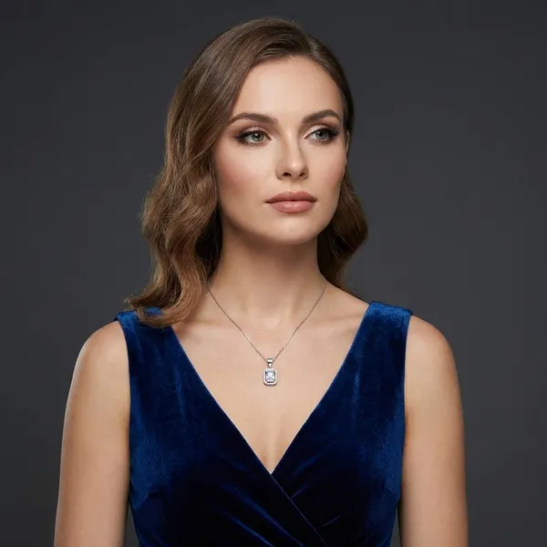 Silver_Elegant_Emerald-Cut_Crystal_Pendant_Necklace_With_Halo_Setting