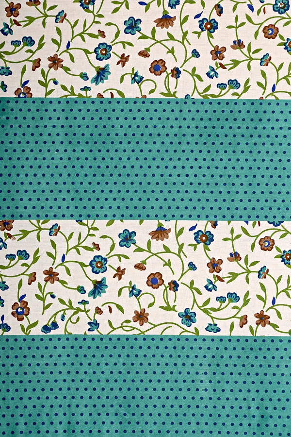Light_Blue_Cotton_Bedsheet_&_Pillow_Cover_Set_(TC-220)