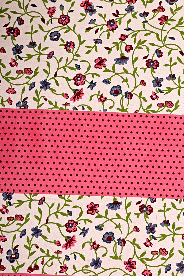 Pink_Cotton_Bedsheet_&_Pillow_Cover_Set_(TC-220)
