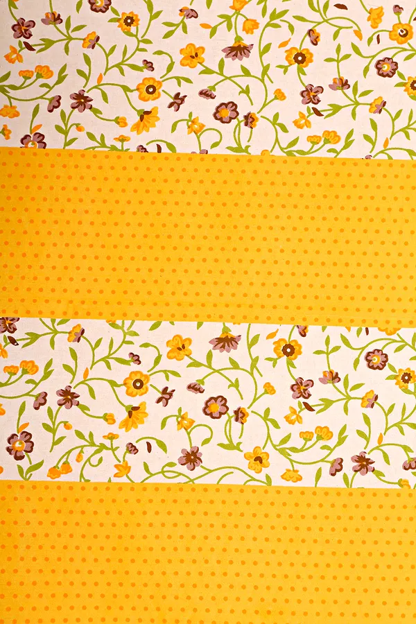 Yellow_Cotton_Bedsheet_&_Pillow_Cover_Set_(TC-220)