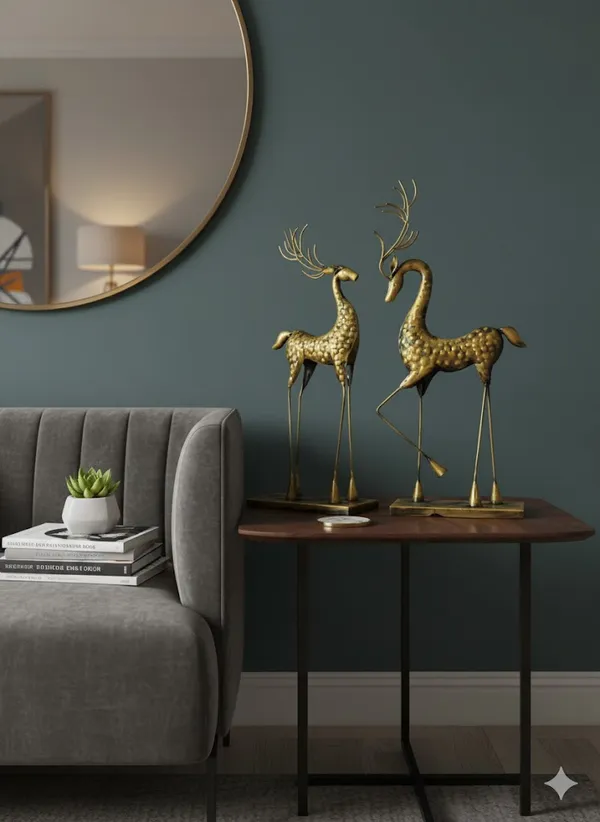 Rustic_Gold_Big_Metal_Hammered_Reindeer_Set_Of_2