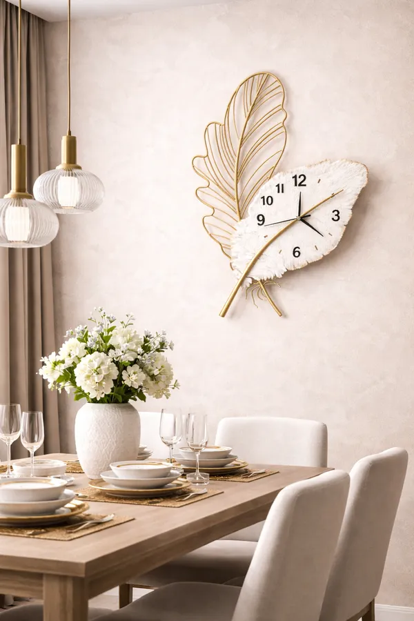 Elegant_Feather_Wall_Clock