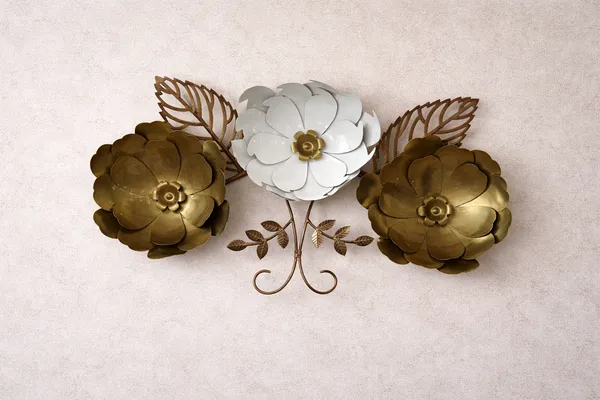 Off_White_And_Brown_Floral_Wall_Art_With_Led