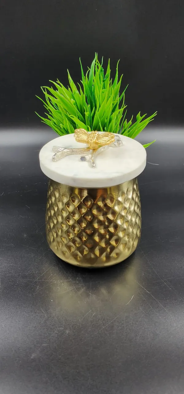 Gold_And_White_Marble_Top_Gold_Jar