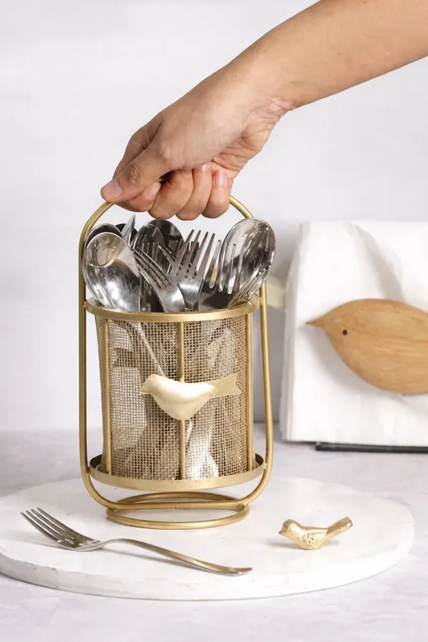 Gold_Finish_Metal_Cutlery_Holder_With_Handle
