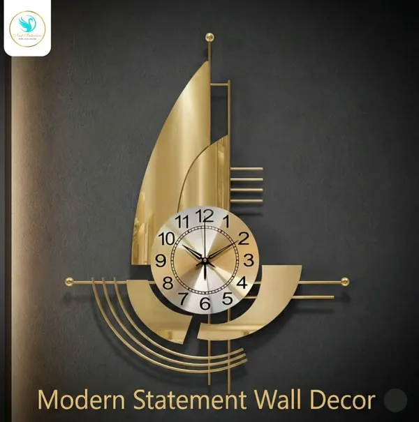 Modern_Gold_Vertical_Metal_Wall_Clock