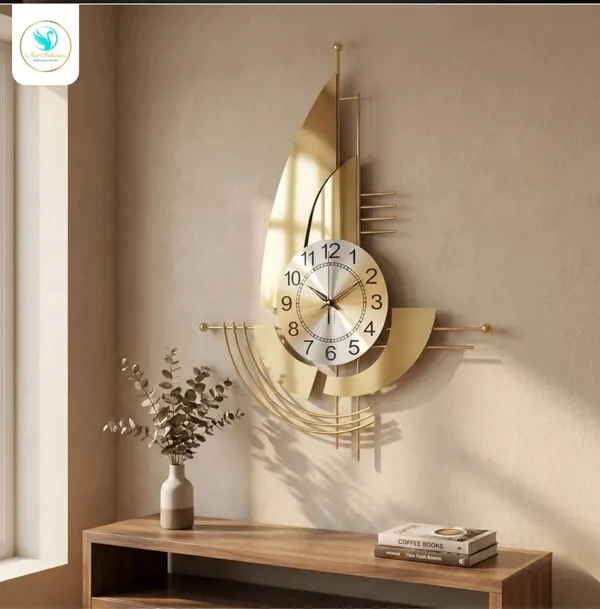 Modern_Gold_Vertical_Metal_Wall_Clock