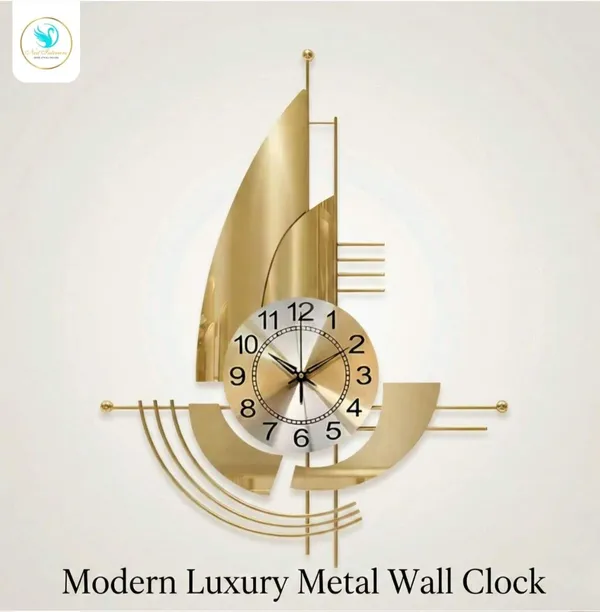 Modern_Gold_Vertical_Metal_Wall_Clock