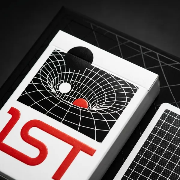 1St_V4_Playing_Cards_(Red)_By_Chris_Ramsay