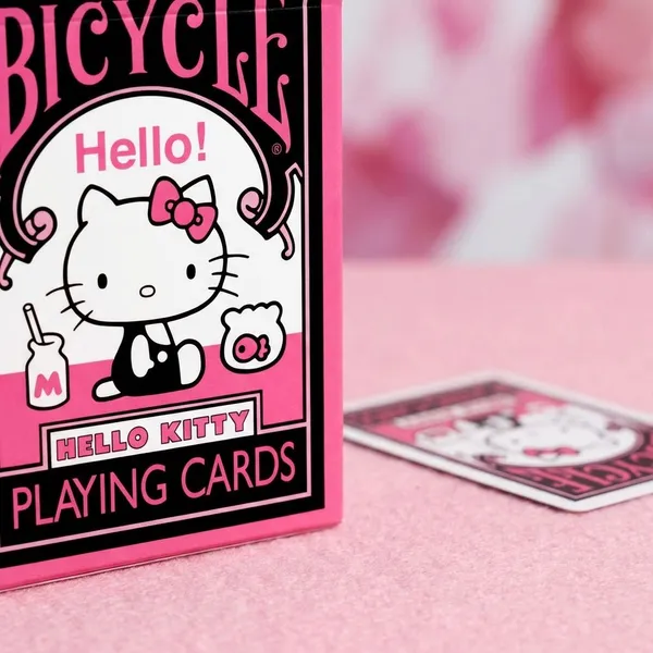 Bicycle_Hello_Kitty_Playing_Cards