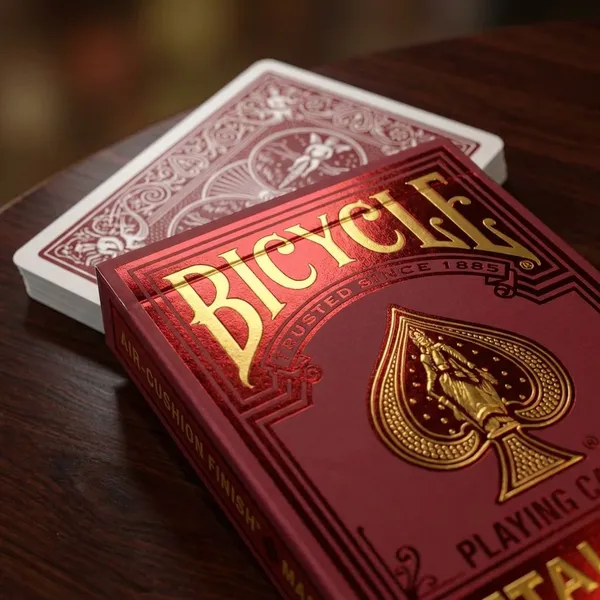 Bicycle_Metalluxe_Red_2022_Playing_Cards