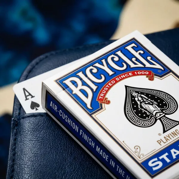 Bicycle_(Rainbow_Back)_Playing_Cards