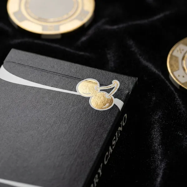 Cherry_Casino_(Monte_Carlo_Black_And_Gold)_Edition_Deck