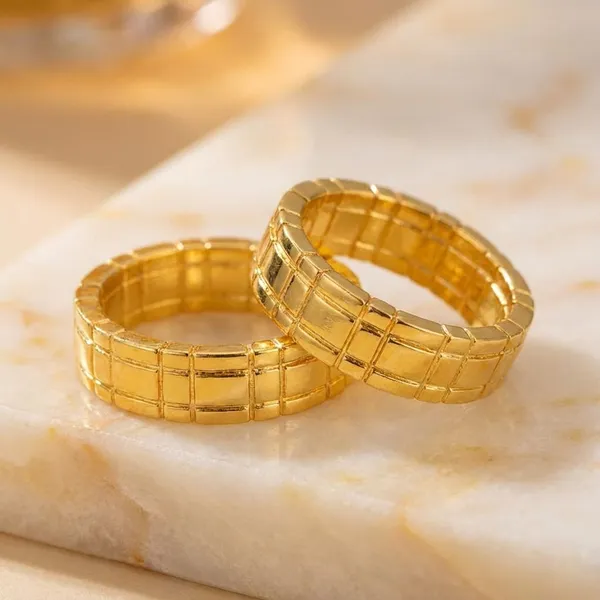 Himber_Ring_Golden