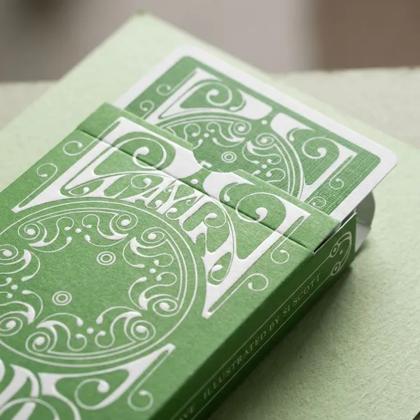 Smoke_&_Mirrors_V8_Standard_Edition_Playing_Cards_Green