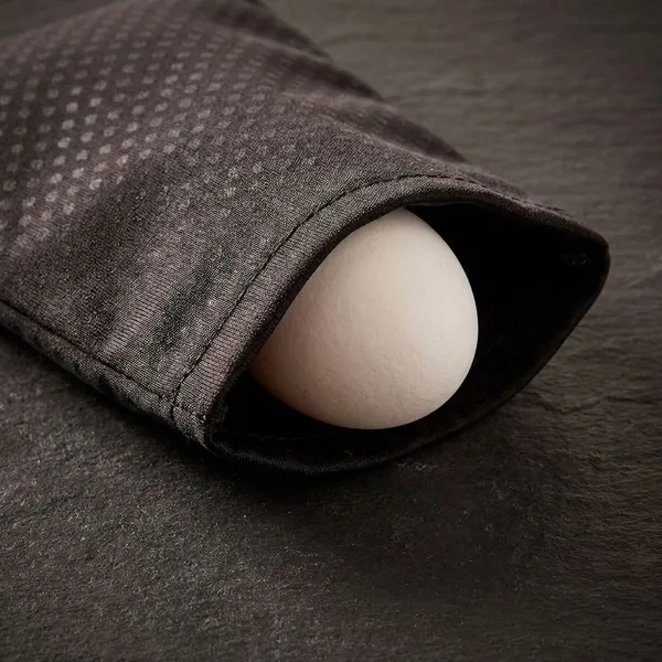 The_Malini_Egg_Vanishing_Bag_(With_Egg)