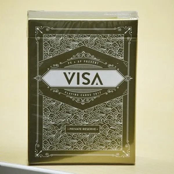 Visa_Private_Reserve_(White_Gold)_Deck