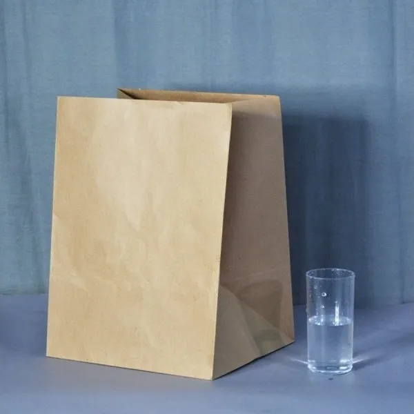 Water_And_Paper_Bag_Gimmick
