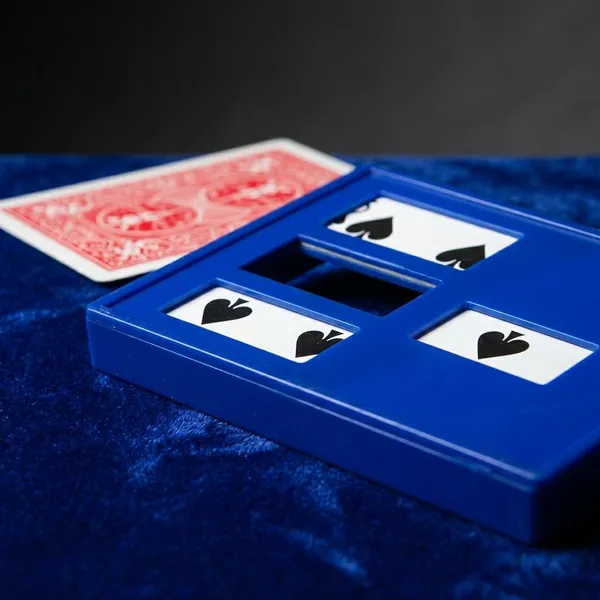 Zig_Zag_Card_(Cut_&_Restore)_Trick