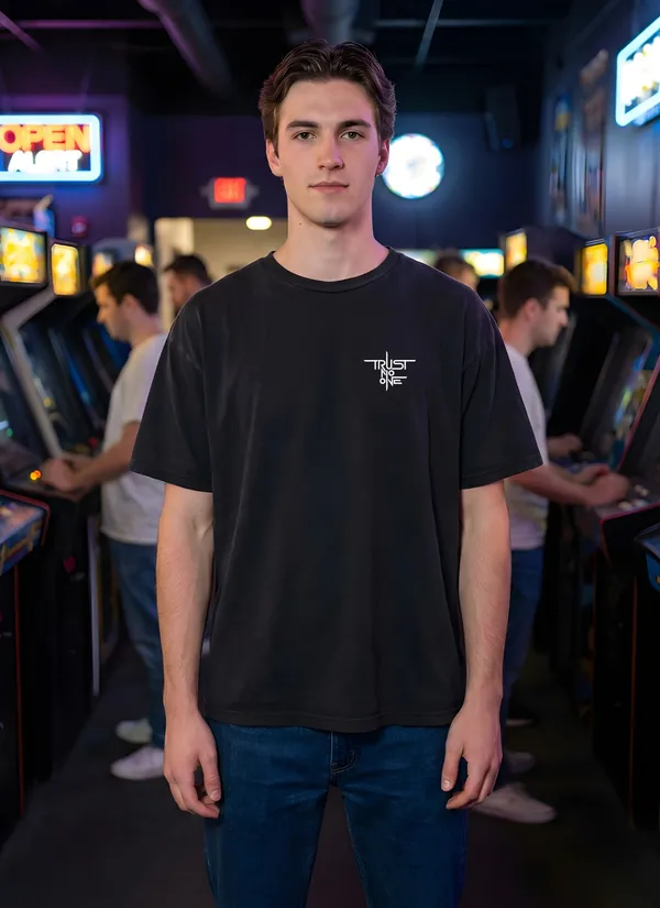 Men's oversized graphic tee