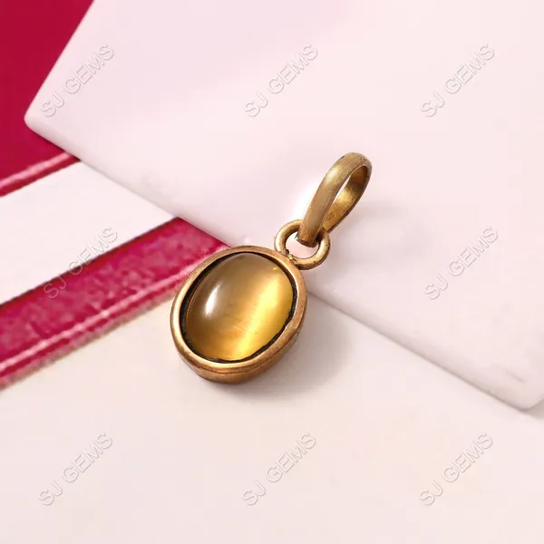 Sj_Gems__6.50_Carat_Cat’s_Eye_Pendant_Lehsunia_Ketu_Stone_Original_Natural_Oval_panchtadu__Pendant_Precious_Astrological_Stone