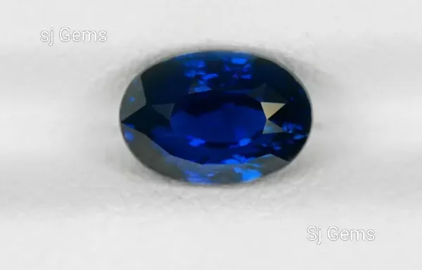 Blue_sapphire_6.31_carts_Natural_Gemstone_Gemstone_For_Unisex_astrological_propose