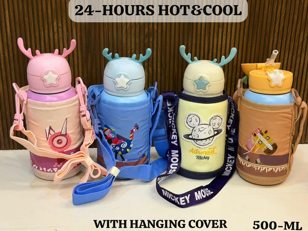 Acrylic_BPA_Free_Plastic_Hygeine_Material_hanging_kids_sipper_bottle