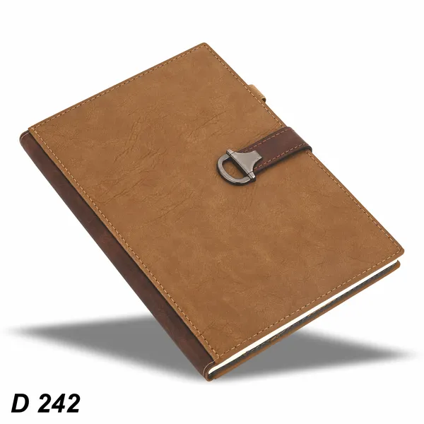 Brown_Premium_Leather_Journal_Notebook_With_Metal_Clasp