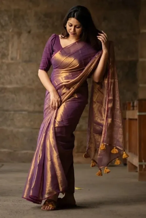 Purple_Handloom_Tissue_Saree_Ethnic_Wear_For_Occasional_Use_For_Elegance_Look_Vibrant_And_Changable_Relaxed_Fit_Blended_Ethnic_Wear_New_With_Out_Pompom_In_Pallu_For_Women