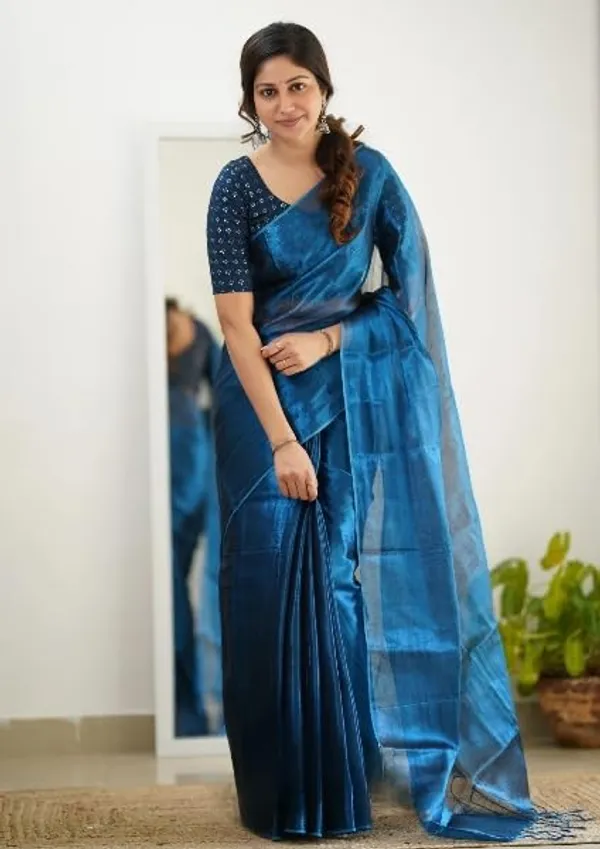 Royal_Blue_Handloom_Glossy_Tissue_Saree_With_Border_Soft,_Lightweight_&_Lustrous_Finish_Perfect_For_Weddings,_Traditional_Elegance_Artisanal_Weaving_Masterpiece_For_Women