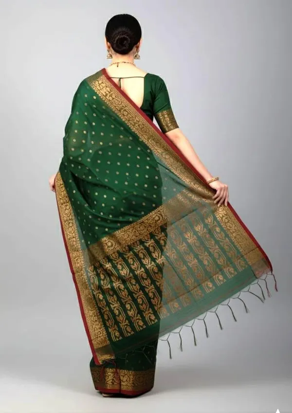 Deep_Green_Cotton_Hand_Woven_Bengal_Jamdani_Saree_|Two-Tone_Plain_Saree_|_Handloom_Ethnic_Saree_With_Tassels_On_Pallu_|_Daily,_Office,_Festival_Wear_|_Blouse_Piece_For_Women