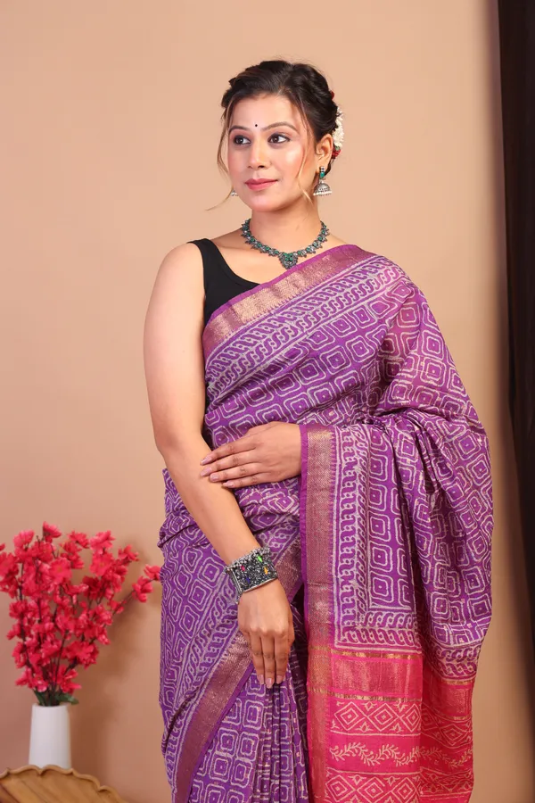 Purple_&_Pink_Cotton_Silk_Geometric_Bhagalpuri_Saree_With_Unstitched_Blouse