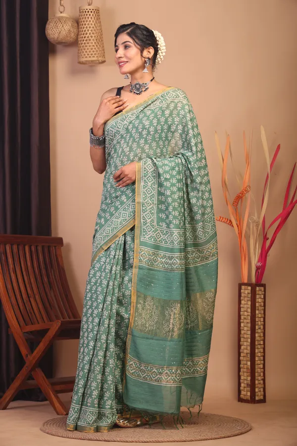 Green_Cotton_Silk_Floral_Bhagalpuri_Saree_With_Unstitched_Blouse