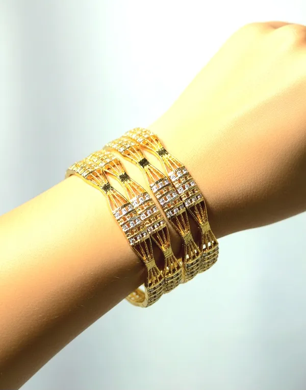 Golden_Premium_Quality_Anchal_Bangles_(Set_Of_4)_For_Women