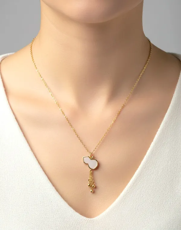 Golden_Alloy_Luxeaura_Women_Chain_For_Women
