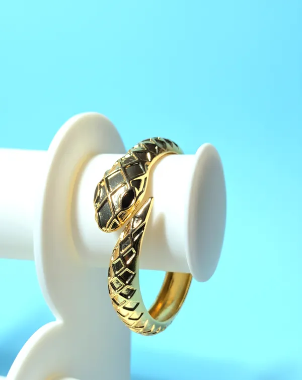 Golden_High_Quality_Annu_Kada_For_Women