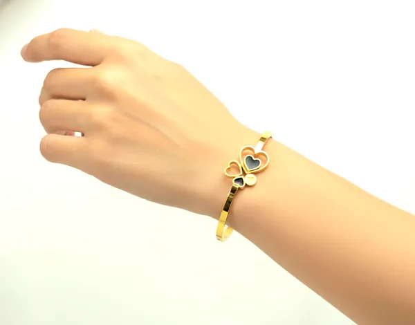 Golden_Alloy_Kavya_Bracelet_For_Women